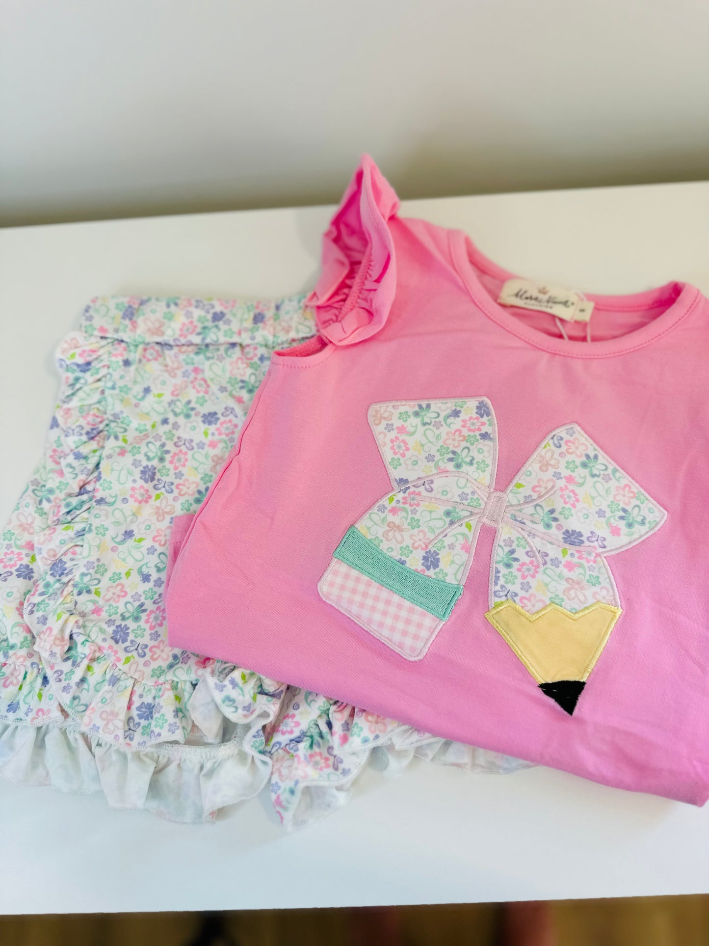 Floral Pencil Bow Set